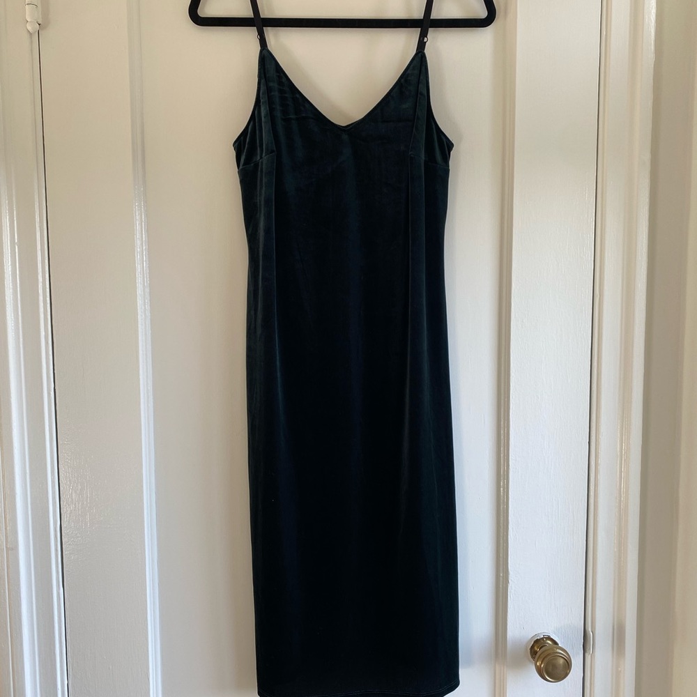 Emerald Sanctuary Midi Dress